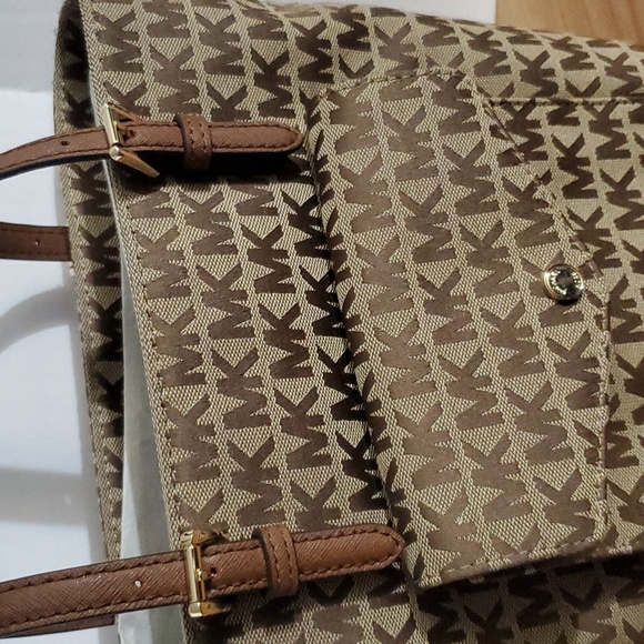 Michael Kors Tote - Picture 2 of 9